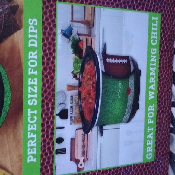 NIB ECO+CHEF FOOTBALL THEMED MINI WARMER - Picture 7 of 9